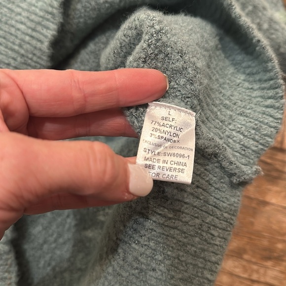 See and Be Seen Floral Days Soft As Cashmere Embroidered Sweater in Mint large - Picture 4 of 6